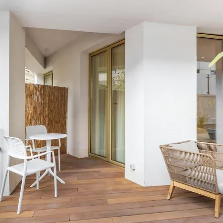 Rosetti Готель *